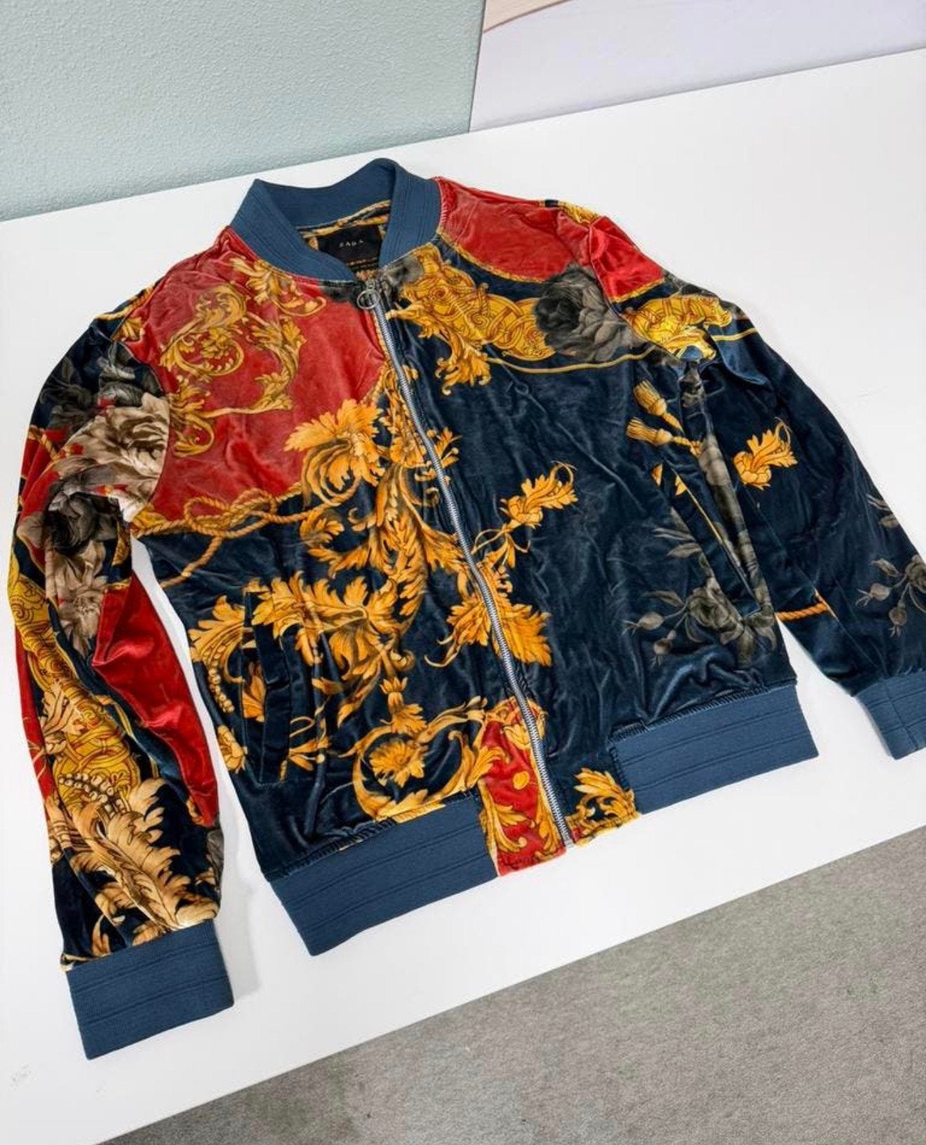Zara Man Velvet Bomber Jacket Baroque L design jack vest, Maat 52/54 (L), Meerkleurig, Ophalen of Verzenden, Zo goed als nieuw