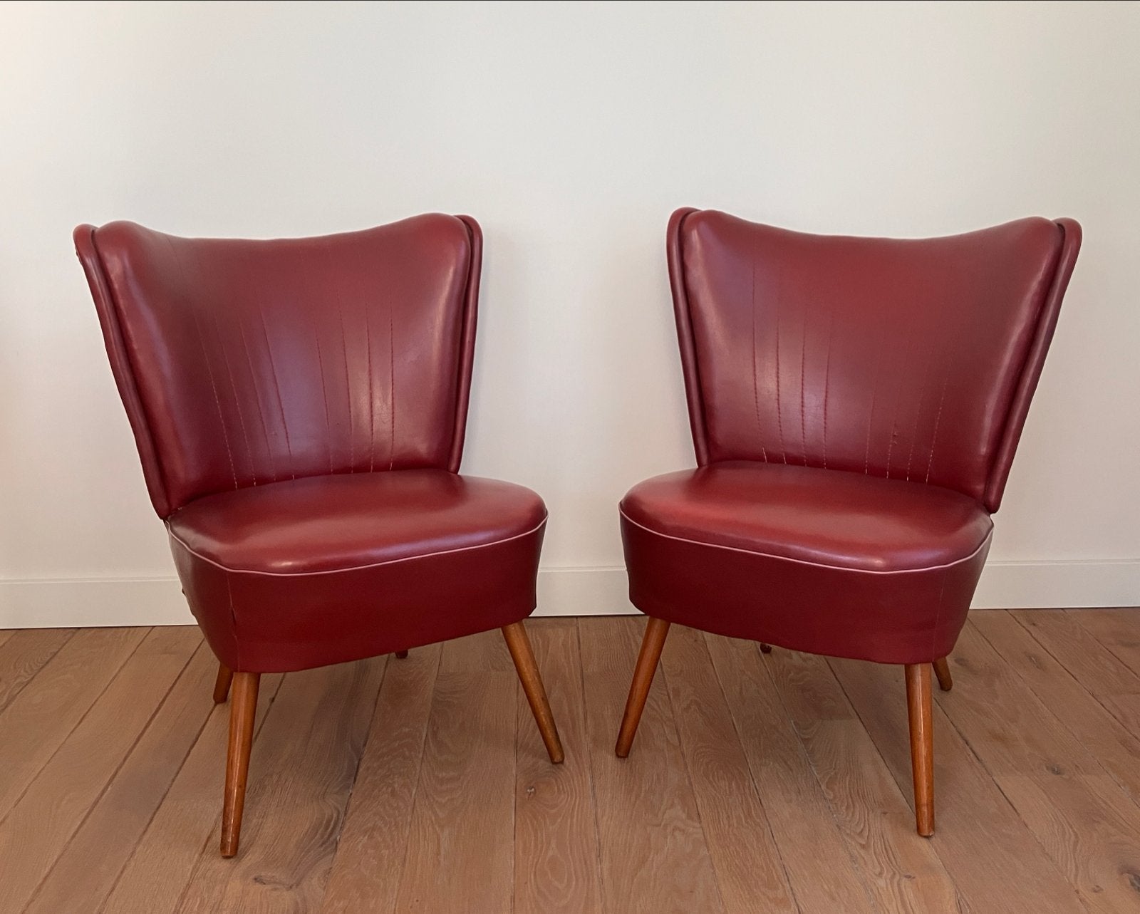 Set van 2 retro cocktailstoelen jaren '60 met skai-bekleding, Overige materialen, Gebruikt, Minder dan 75 cm, Ophalen of Verzenden