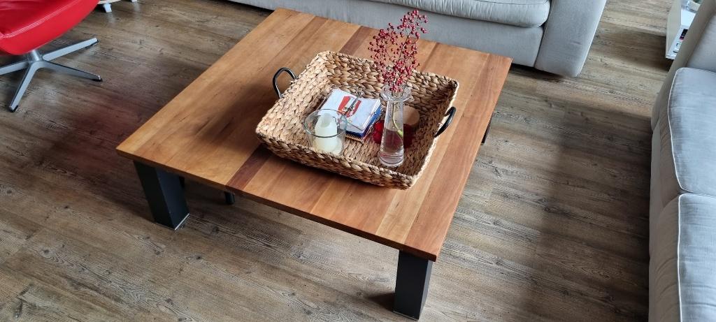 Kersen Salontafel 110x110cm (en evt Eetkamer tafel), Ophalen, Vierkant, Zo goed als nieuw, Kersenhout