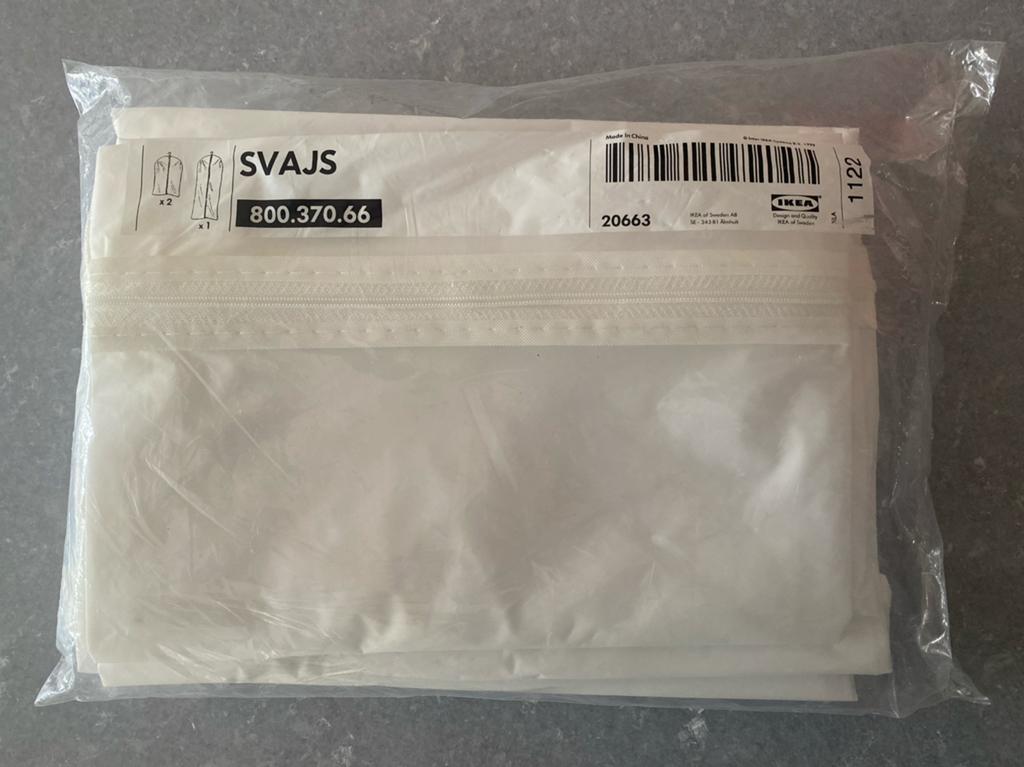 IKEA SVJAS Kledinghoezen (3 stuks), Huis en Inrichting, Kunststof, 100 tot 150 cm, Nieuw, Minder dan 25 cm