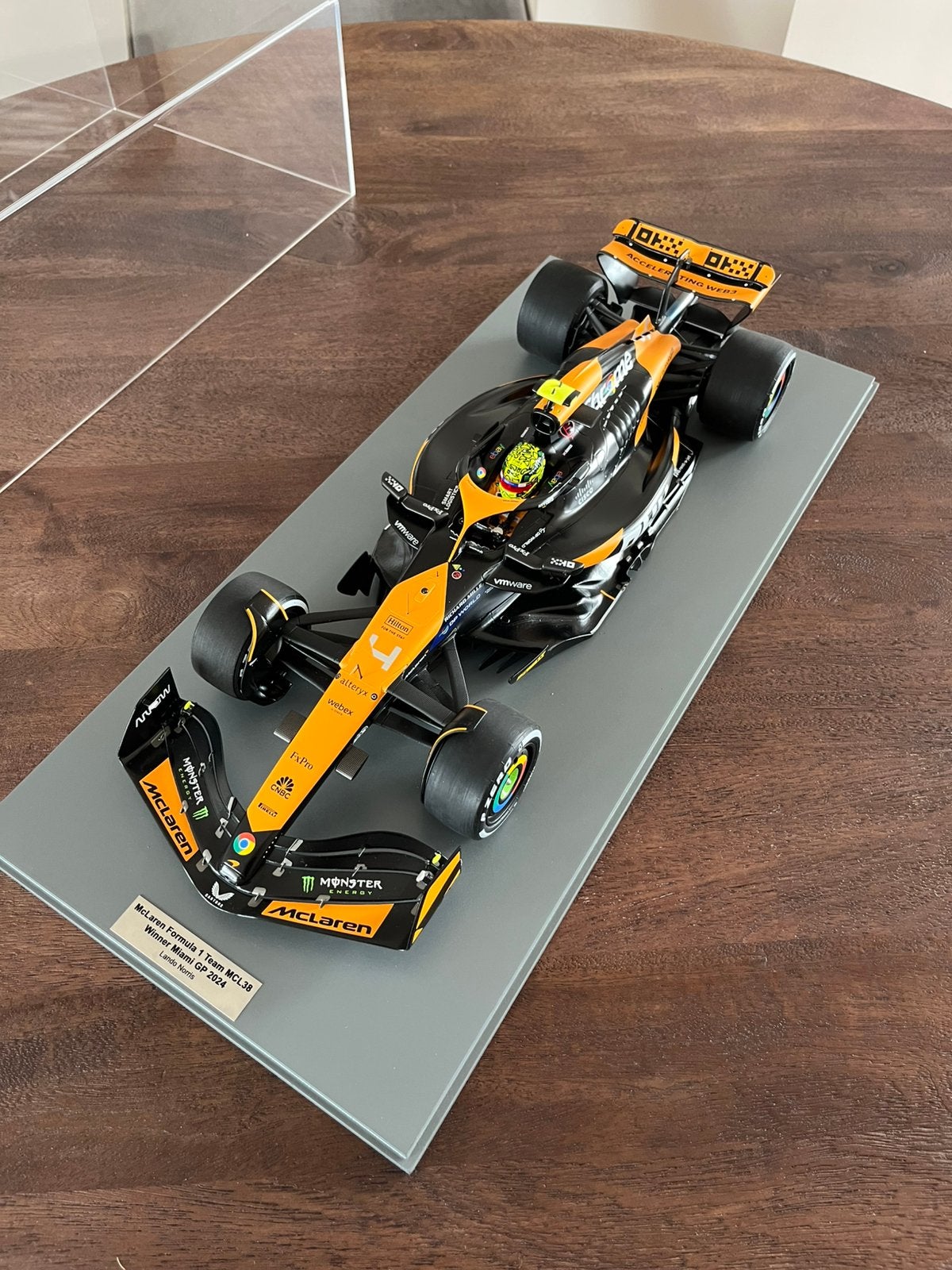 Spark McLaren F1 Lando Norris Miami GP 1:12 Incl.2 Pitboards, Hobby en Vrije tijd, Ophalen, Zo goed als nieuw, 1:9 t/m 1:12, Auto