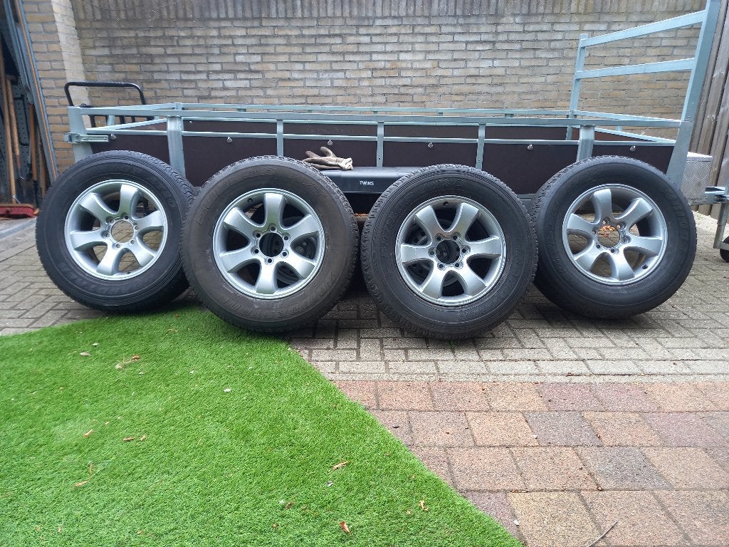 Toyota Landcruiser velgen met banden, Auto-onderdelen, Banden en Velgen, Ophalen, 265 mm, Banden en Velgen, 17 inch