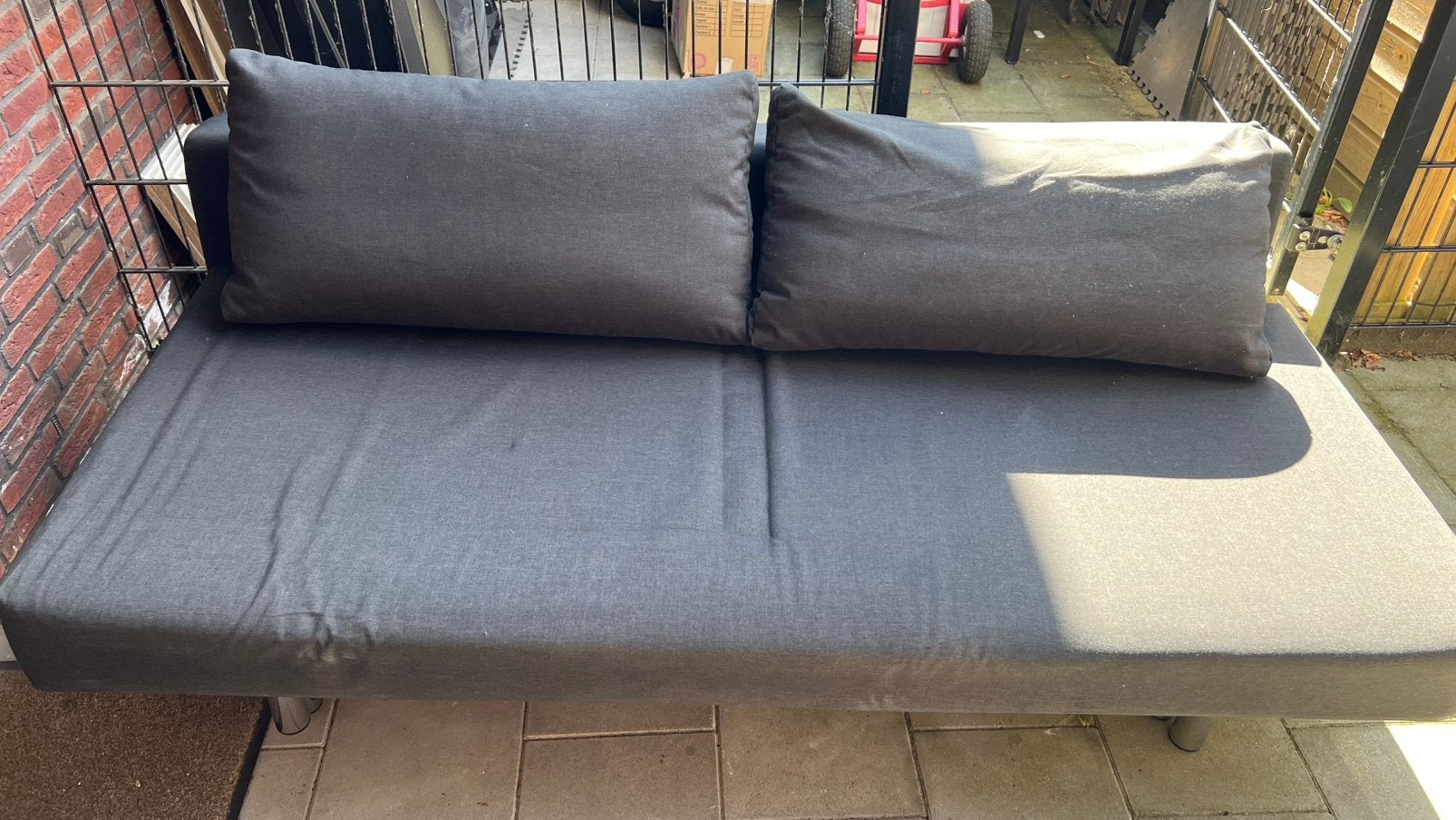 Zwarte slaapbank 135x195 cm - Ideaal voor kleine ruimtes, Ophalen, Gebruikt, Zwart, 200 cm