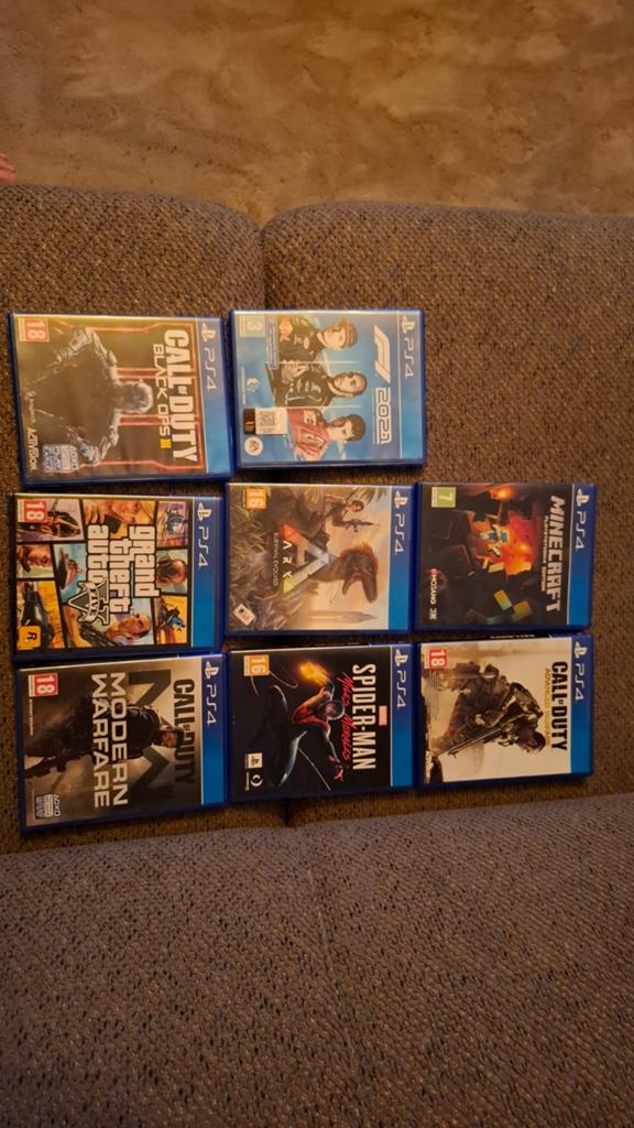 PS4 Games Bundel: Call of Duty, GTA V, Spider-Man & Meer, Gebruikt, Vanaf 18 jaar, Overige genres, Ophalen of Verzenden