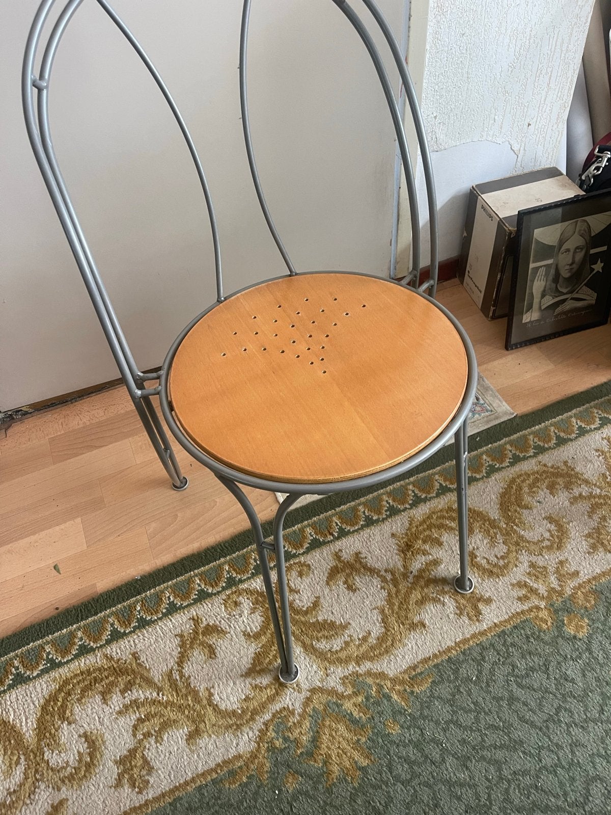 IKEA Pajala stoel - Grijs metaal met houten zitting, Huis en Inrichting, Ophalen, Gebruikt, Hout, Eén