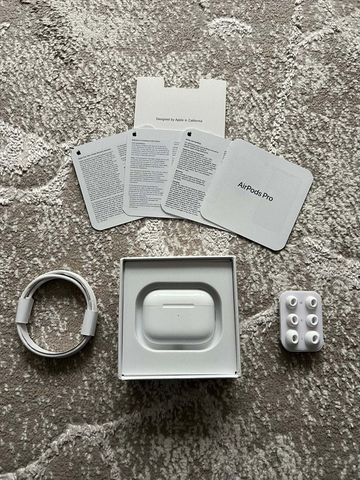 Air pods pro 2, Ophalen of Verzenden, Zo goed als nieuw, Overige typen
