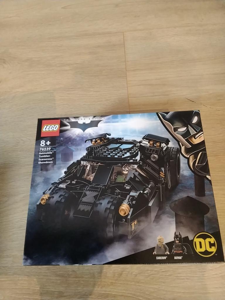 Nieuw LEGO Batman Batmobile Tumbler 76239, Kinderen en Baby's, Speelgoed | Duplo en Lego, Inclusief minifiguren, Overige thema's