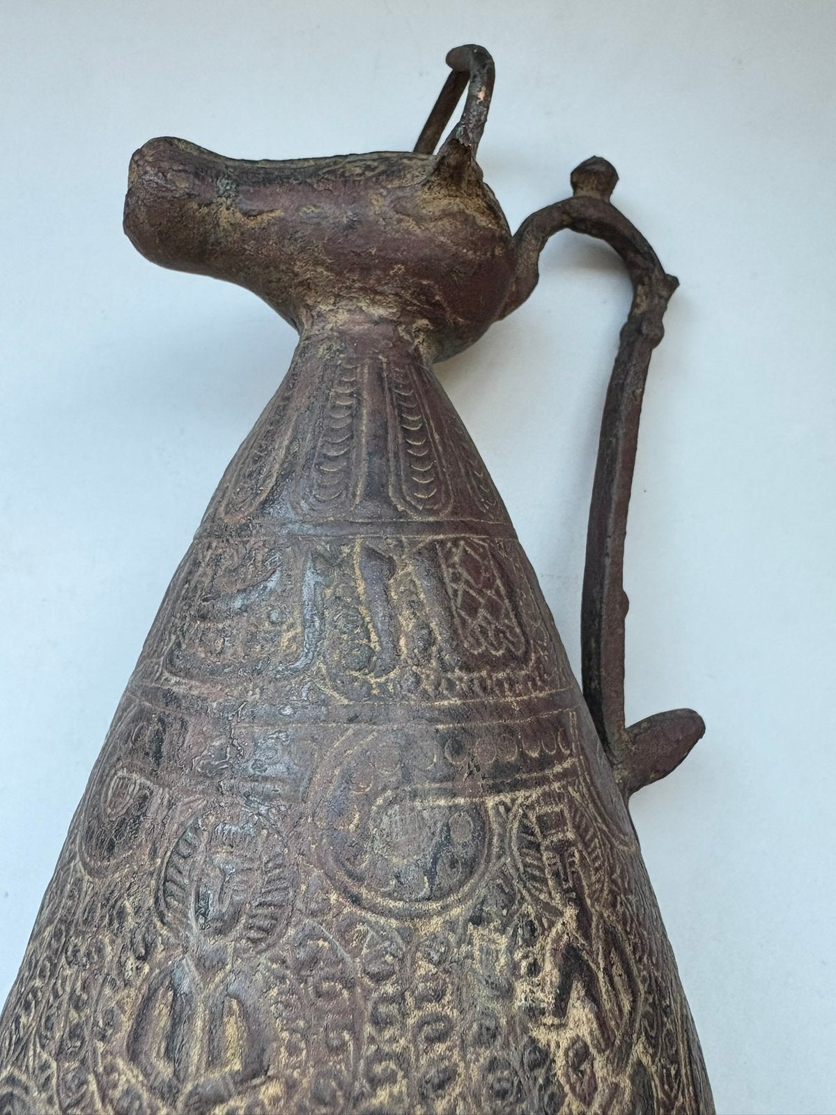 Zeldzame 13e-eeuwse Khorasan koperen kan met kalligrafie, Antiek en Kunst, Ophalen of Verzenden