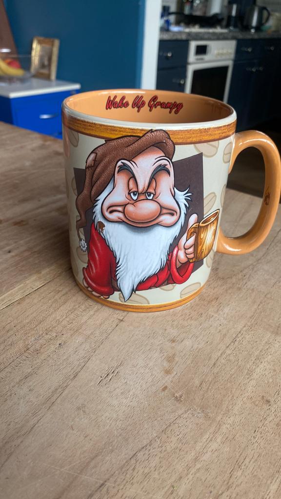 Disney koffiemok, Ophalen