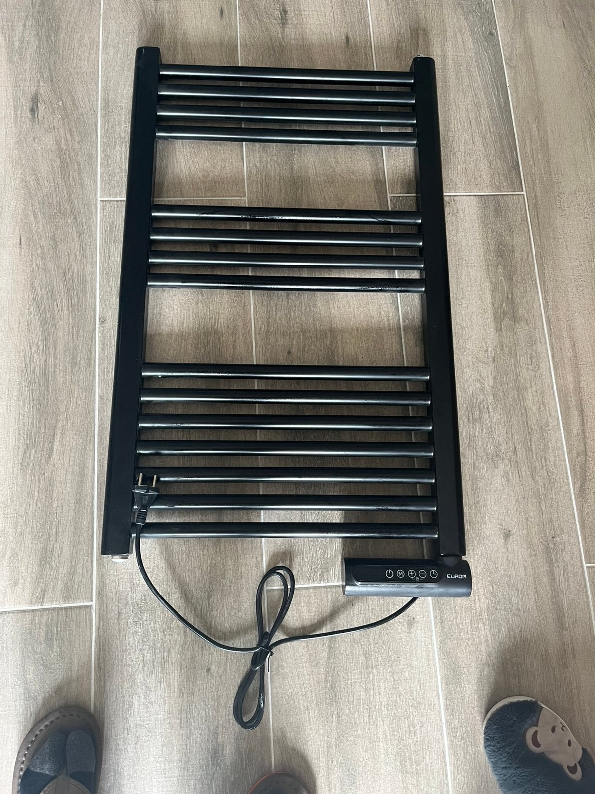 Eurom Sani-Towel 500 Black – Nieuw – 500W, Ophalen, Radiator, Nieuw, Minder dan 60 cm