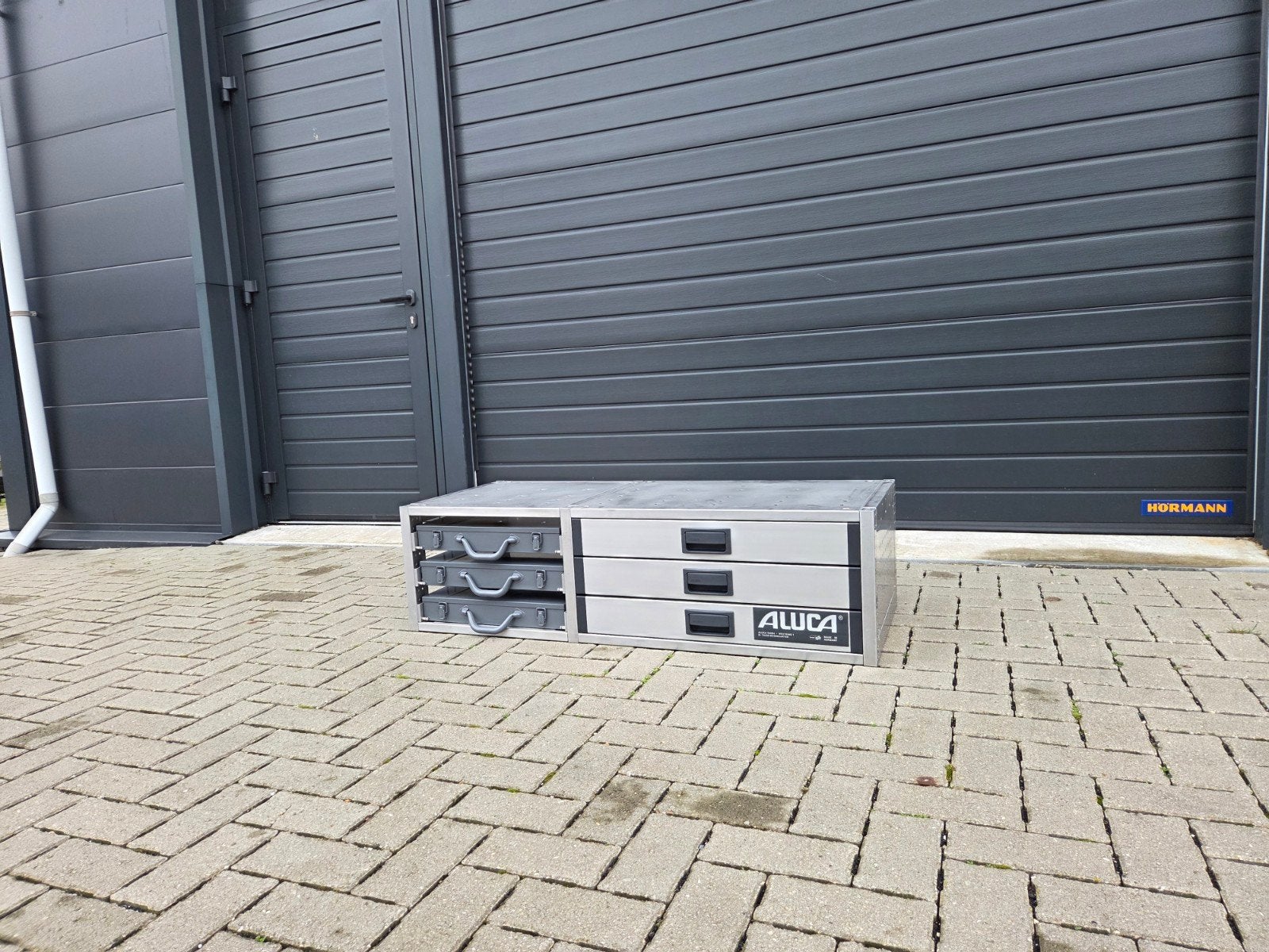 aluca bedrijfswagen inrichting bedrijfswageninrichting, Ophalen