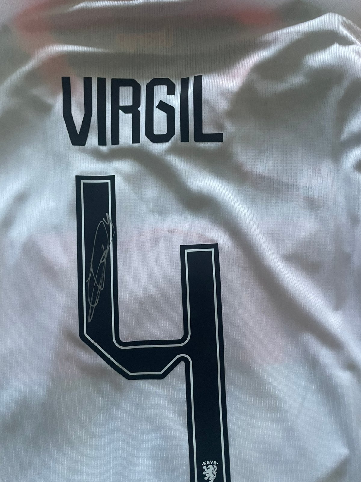 Virgil van dijk gesigneerd oranje voetbal shirt, Ophalen of Verzenden, Zo goed als nieuw, Buitenlandse clubs, Shirt
