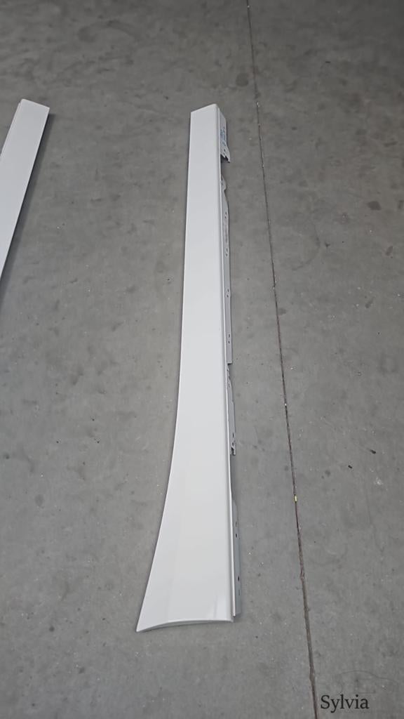 Sideskirts zijskirts dorpellijst rechts BMW 3 serie F20 +LCi, Gebruikt, -, -, Ophalen of Verzenden
