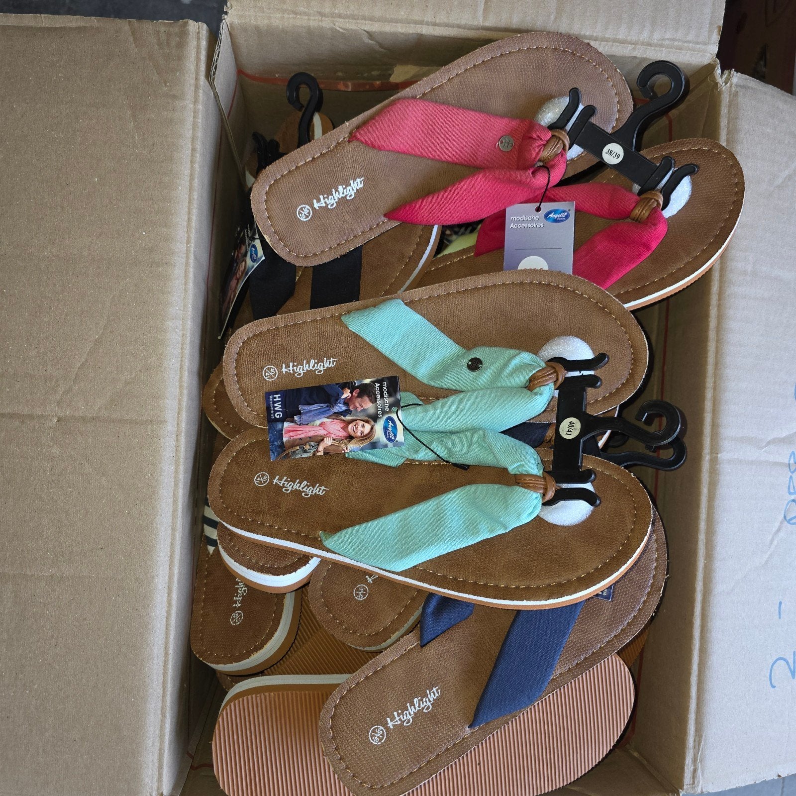 Partij nieuwe slippers, Ophalen of Verzenden, Nieuw, Overige typen