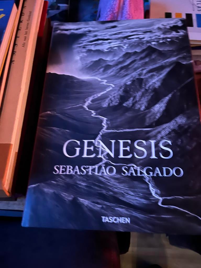 Genesis - Sebastião Salgado - Prachtig fotoboek, Ophalen, Zo goed als nieuw, Fotografie algemeen