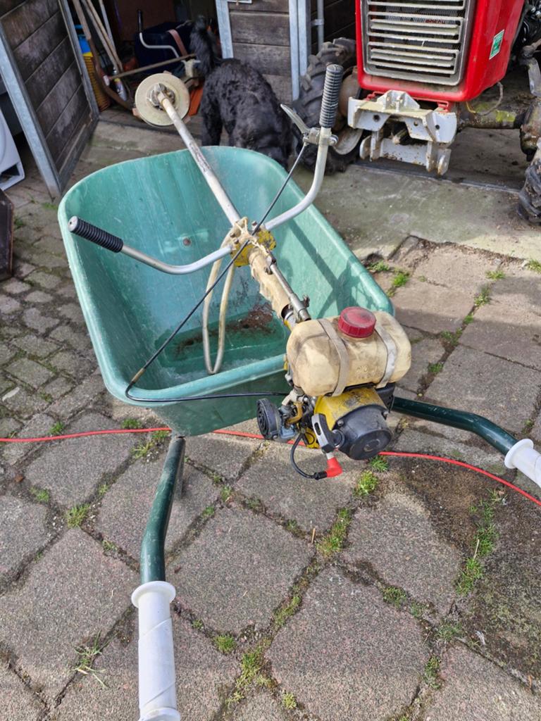 Bosmaaier - Krachtige Benzine Grastrimmer, Cirkelmaaier, Ophalen of Verzenden, Gebruikt, Benzine-grasmaaier