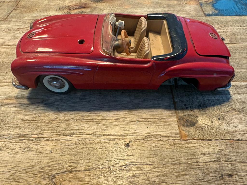Vintage Mercedes-Benz speelgoedauto, rood, Ophalen, Gebruikt, Auto, Overige merken