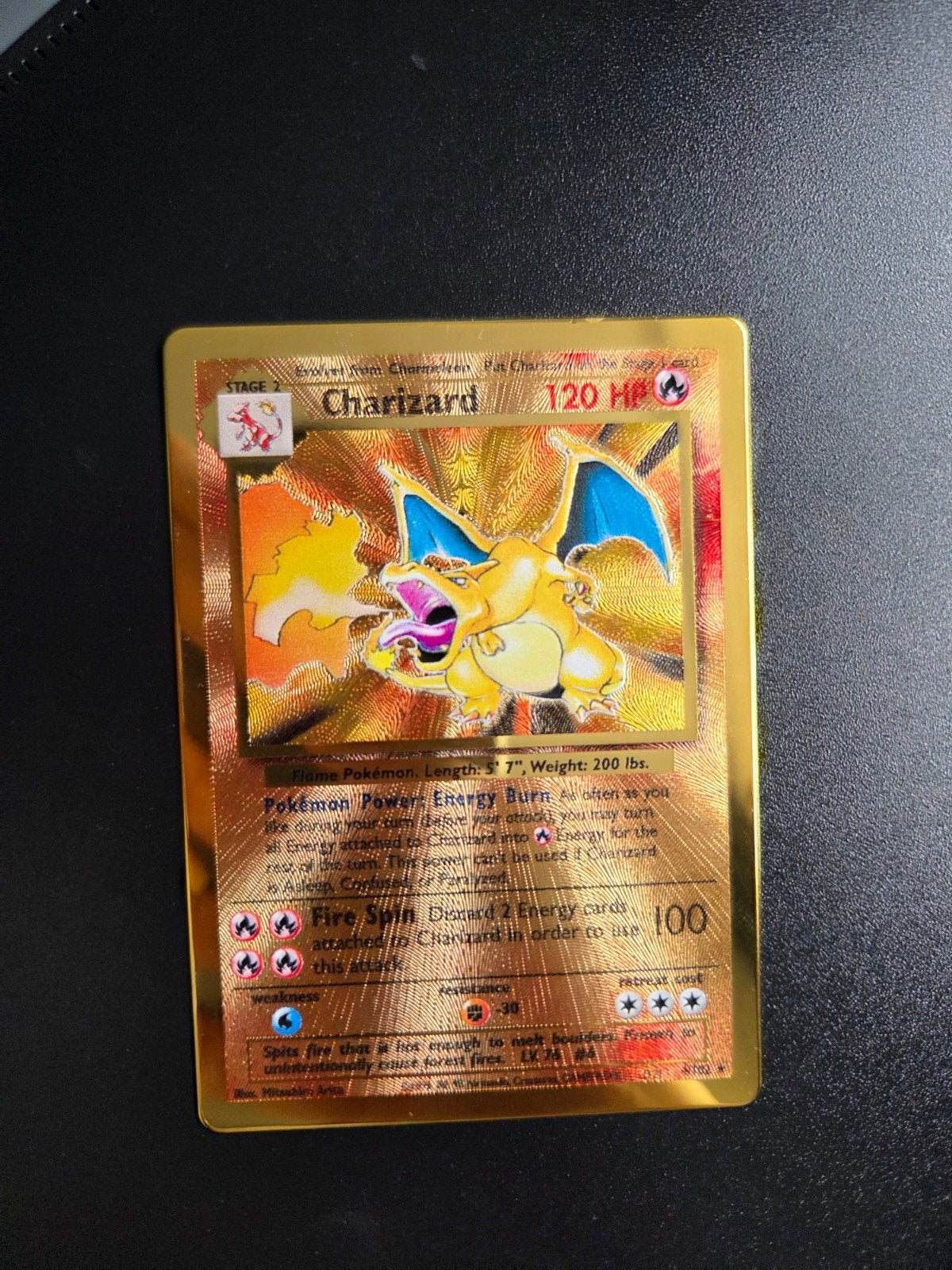 Charizard Metal 4/102 Pokemon Celebrations, Hobby en Vrije tijd, Verzamelkaartspellen | Pokémon, Ophalen of Verzenden, Zo goed als nieuw