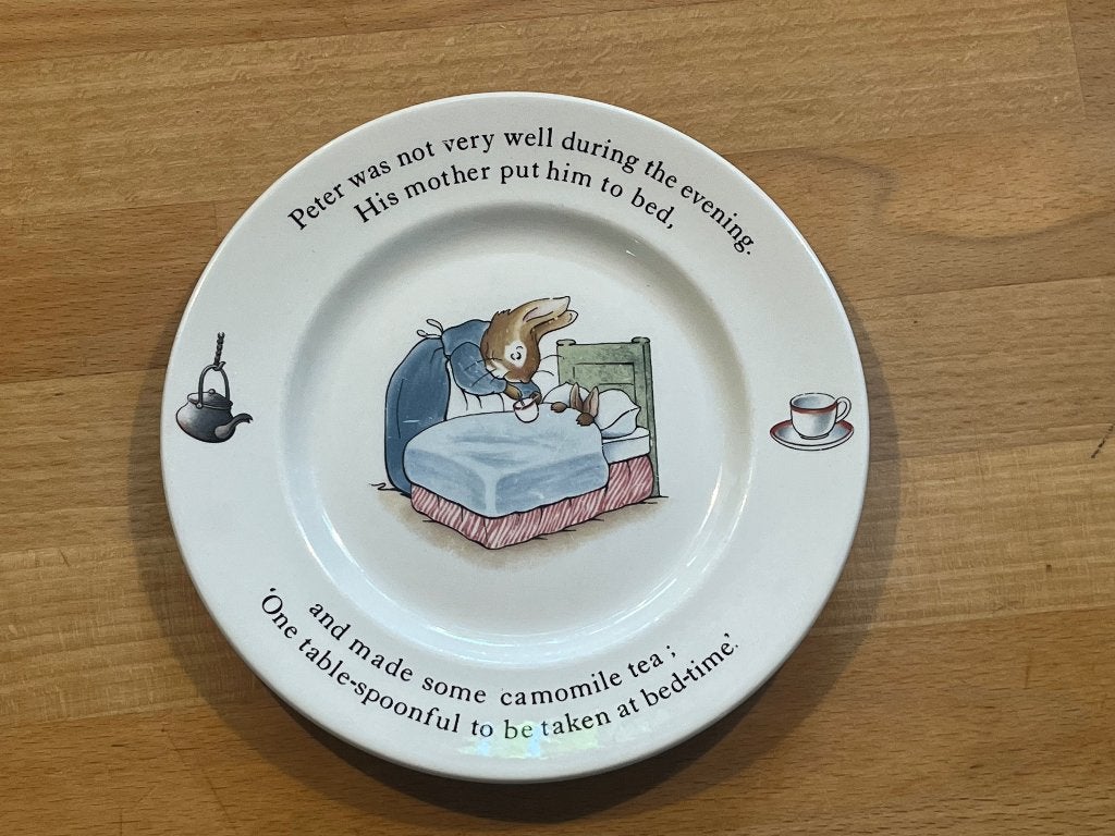Wedgwood Peter Rabbit bordje, Klassiek, Ophalen of Verzenden, Zo goed als nieuw, Bord(en)