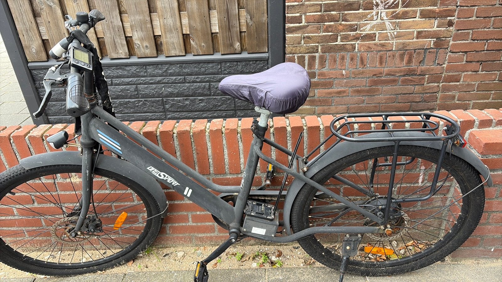 Gebruikte electrische jongens fiets, Fietsen en Brommers, Elektrische fietsen, Ophalen, Gebruikt, Minder dan 30 km per accu, Overige merken