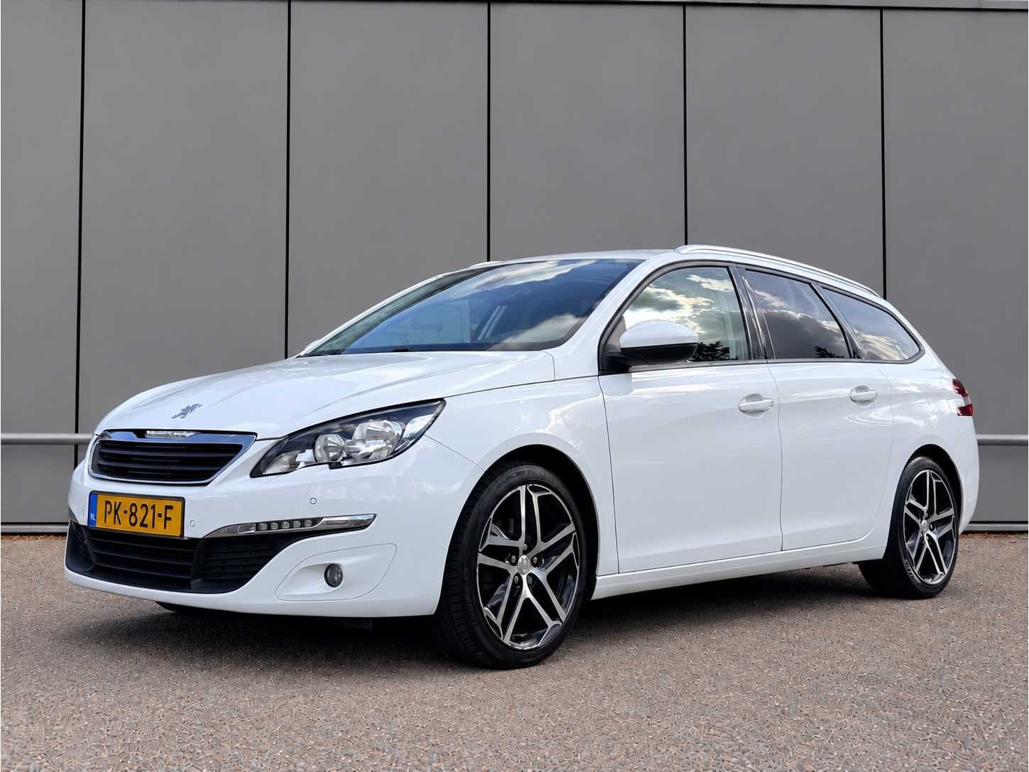 2017 Peugeot 308 SW 1.2 Blue Lion Personenauto, Gebruikt, Euro 6, Bedrijf, 57 €/maand