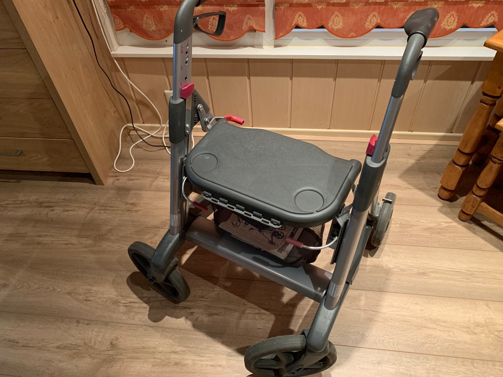 Rollator Active accsess, Diversen, Rollators, Ophalen, Zo goed als nieuw
