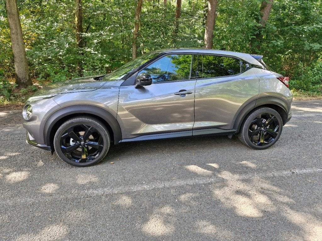 Nissan Juke Hybrid Tekna143pk 2025 Grijs BOSE .Automaat, Auto's, 4 cilinders, 93 pk, 500 kg, 20 km/l