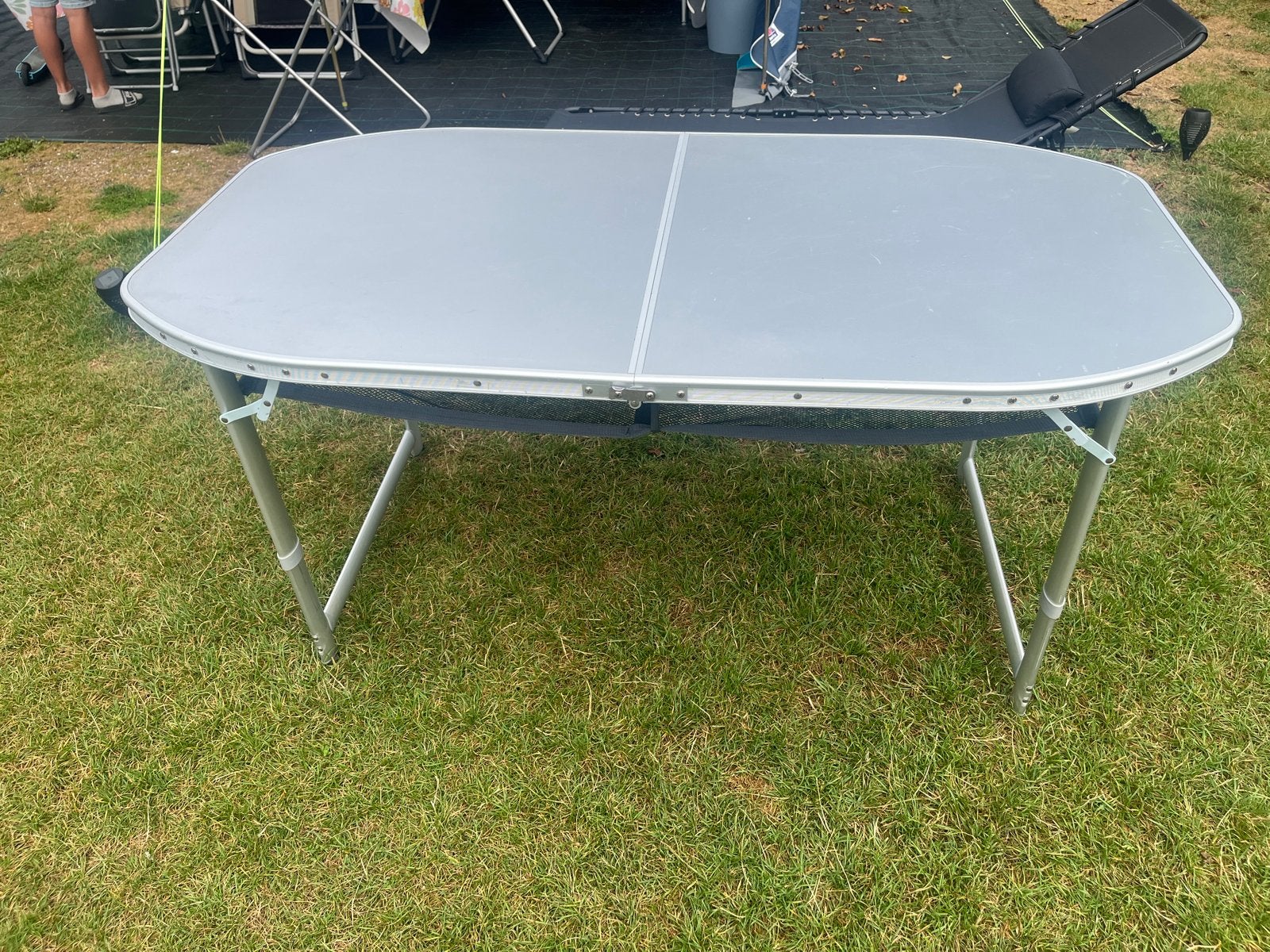 Inklapbare campingtafel - 150x80 cm, Ophalen, Gebruikt, Campingtafel