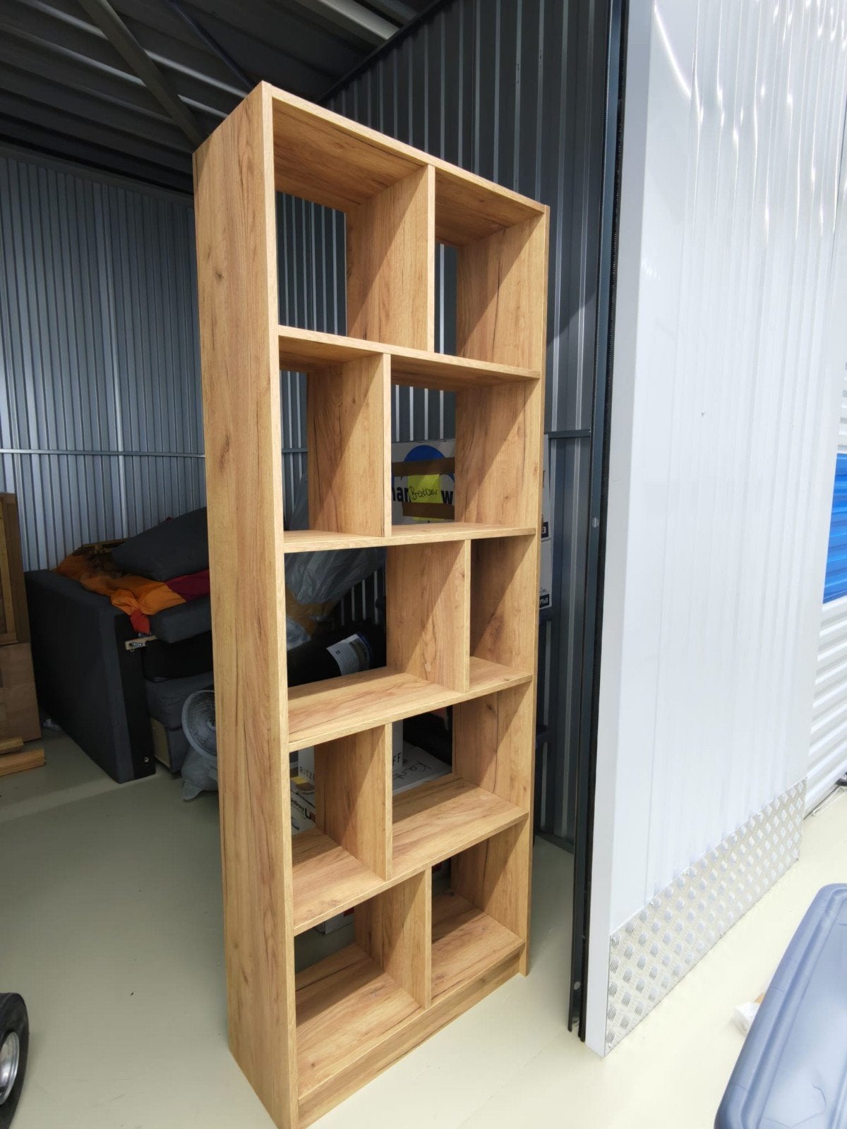 JYSK Mosbjerg boekenkast - 10 vakken - wild naturel eiken kl, Huis en Inrichting, Kasten | Boekenkasten, Ophalen