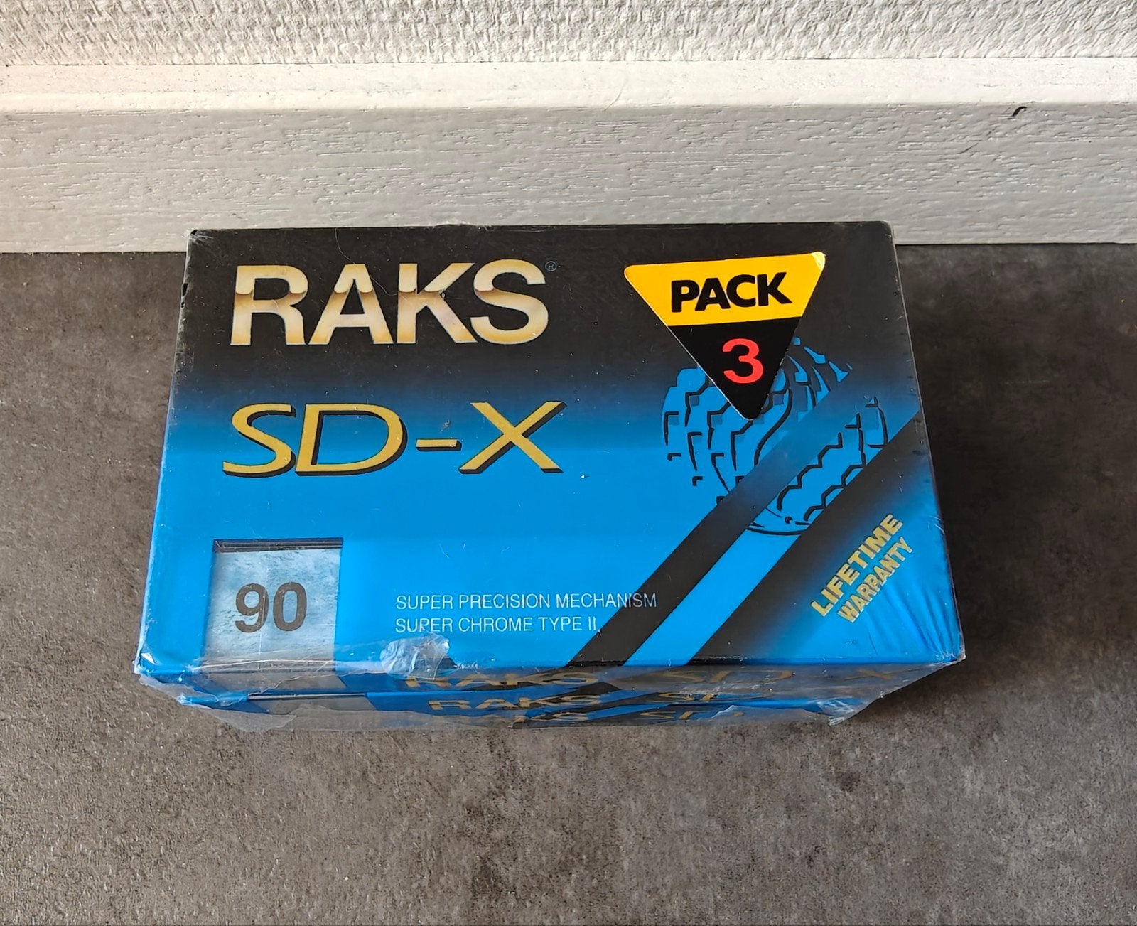 Sealed Raks SD-X 90 chrome cassette tapes (3-pack) | Nieuw, 2 t/m 25 bandjes, Overige genres, Ophalen of Verzenden, Nieuw in verpakking