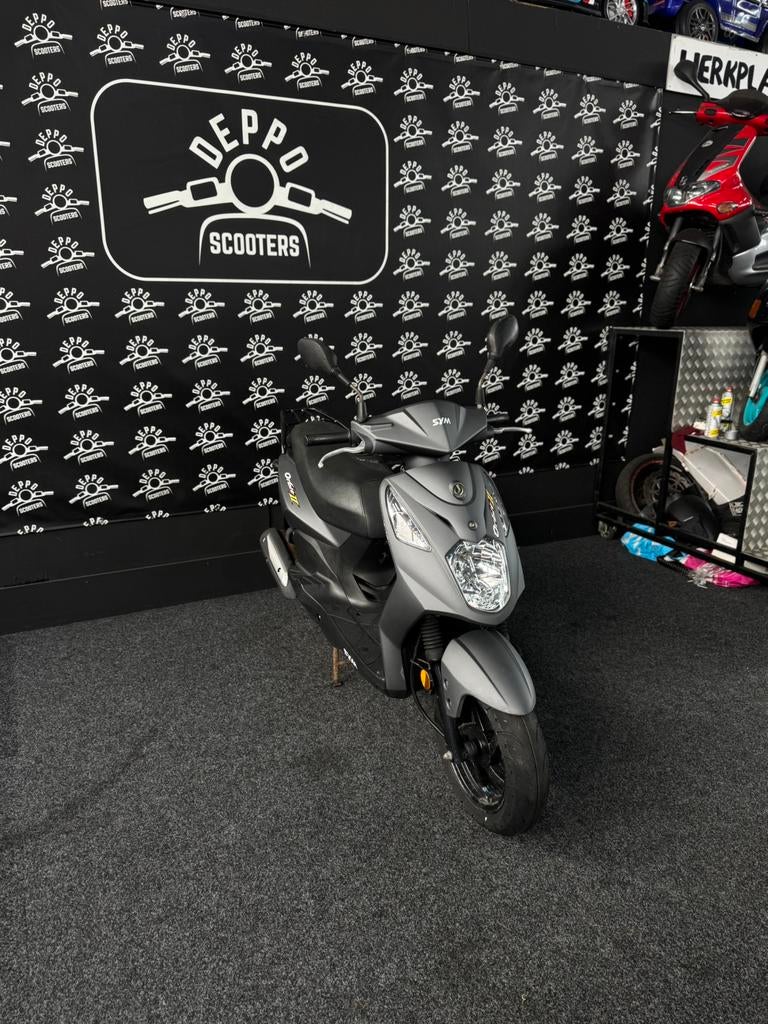 Sym orbit, Fietsen en Brommers, Ophalen, Zo goed als nieuw, Benzine, Orbit