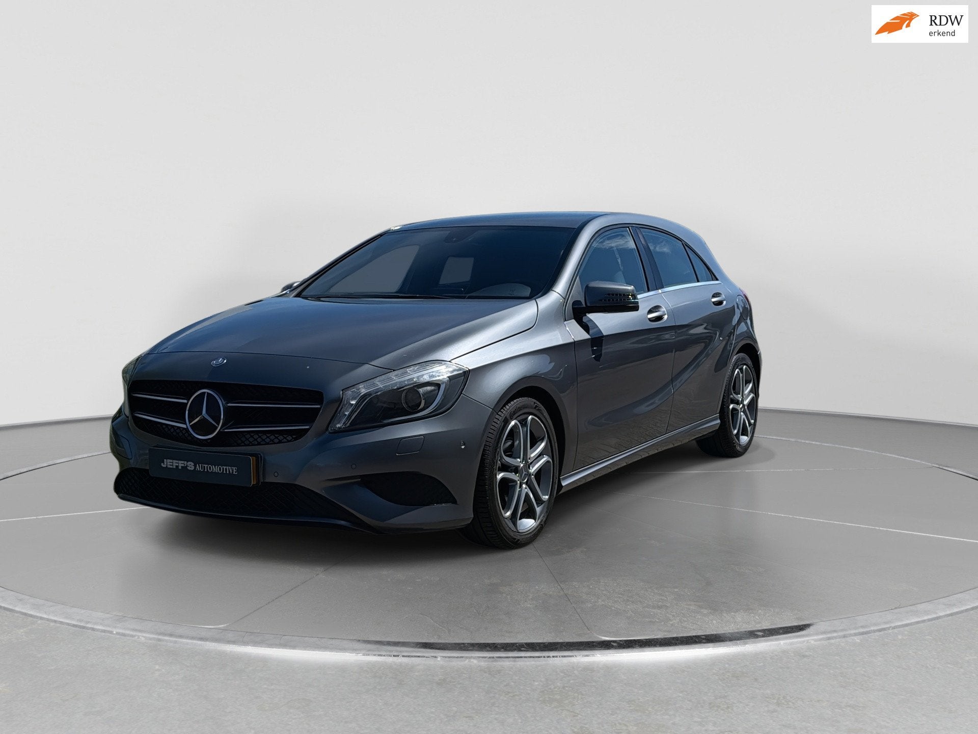 Mercedes-Benz A-klasse 180 4U3, Auto's, Voorwielaandrijving, Gebruikt, 4 cilinders, 122 pk