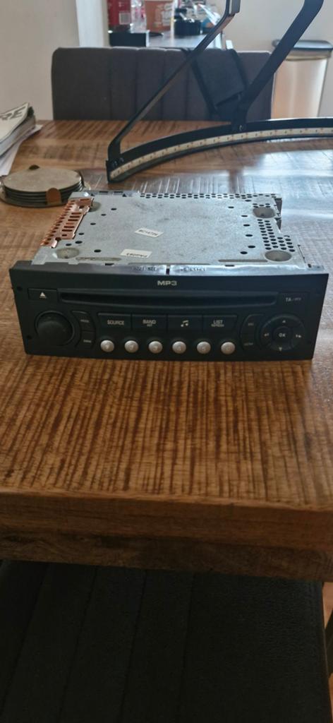 Autoradio Peugeot 207 - MP3 compatibel, Ophalen of Verzenden, Gebruikt