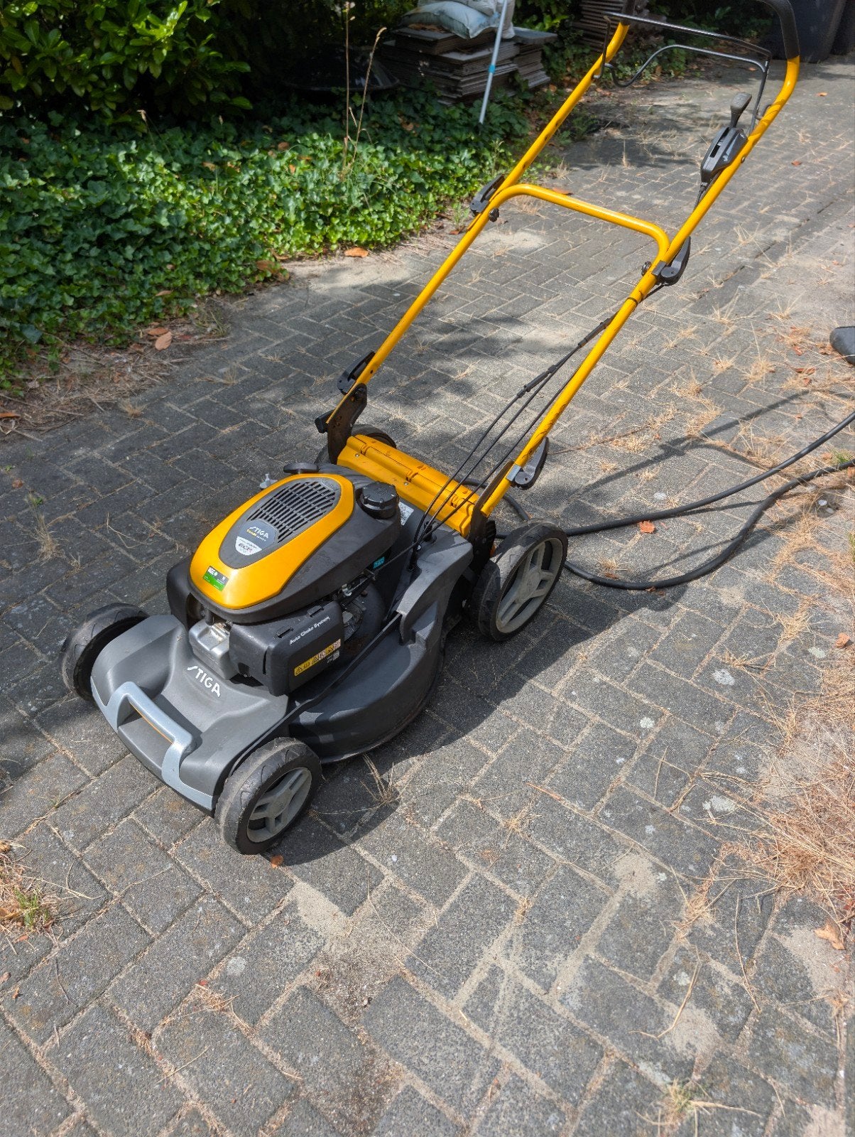 Stiga Combi 55 SVQ H grasmaaier met opvangbak, Ophalen, Stiga, Zo goed als nieuw, Benzine-grasmaaier