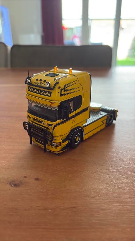 Stefan Elgers, Hobby en Vrije tijd, Modelauto's | 1:50, Ophalen of Verzenden, Zo goed als nieuw, Bus of Vrachtwagen, Tekno