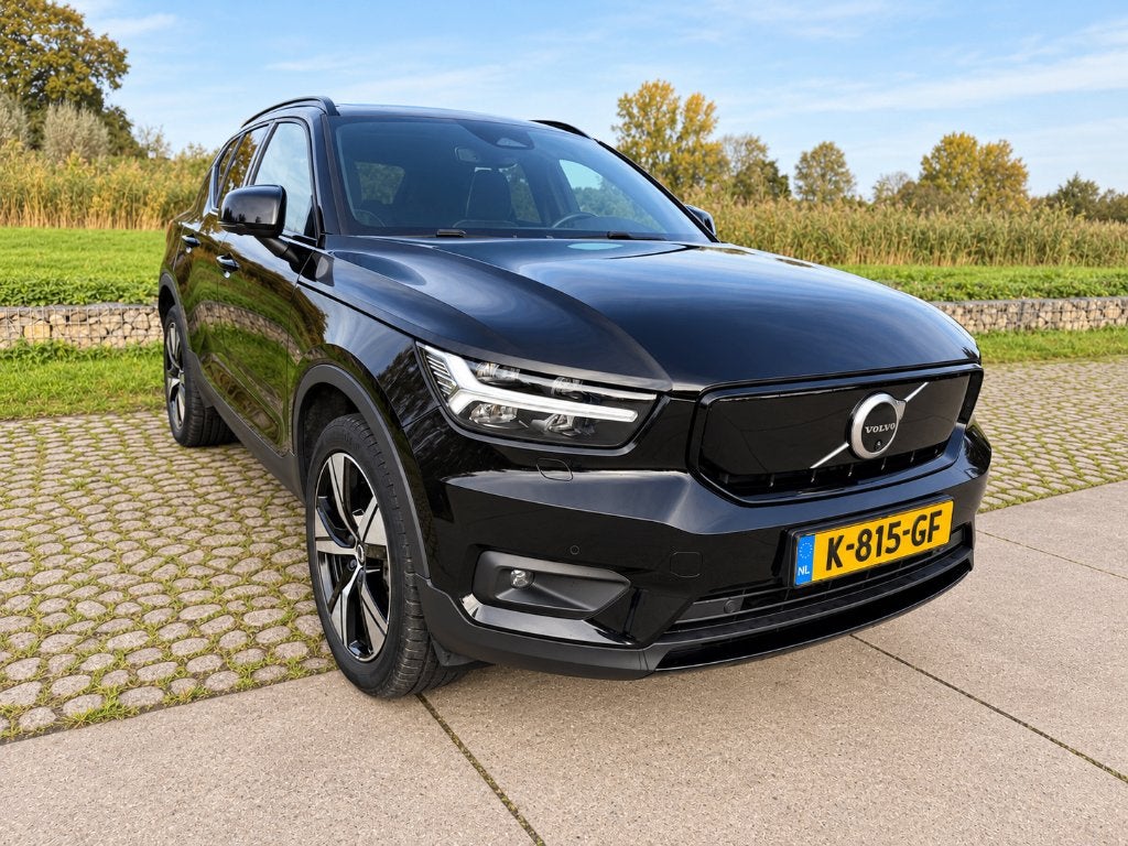 Volvo XC40 P8 408pk AWD Pure Electric Full optionPano 360CAM, Auto's, Dealer onderhouden, 40 min, Alcantara, Zwart