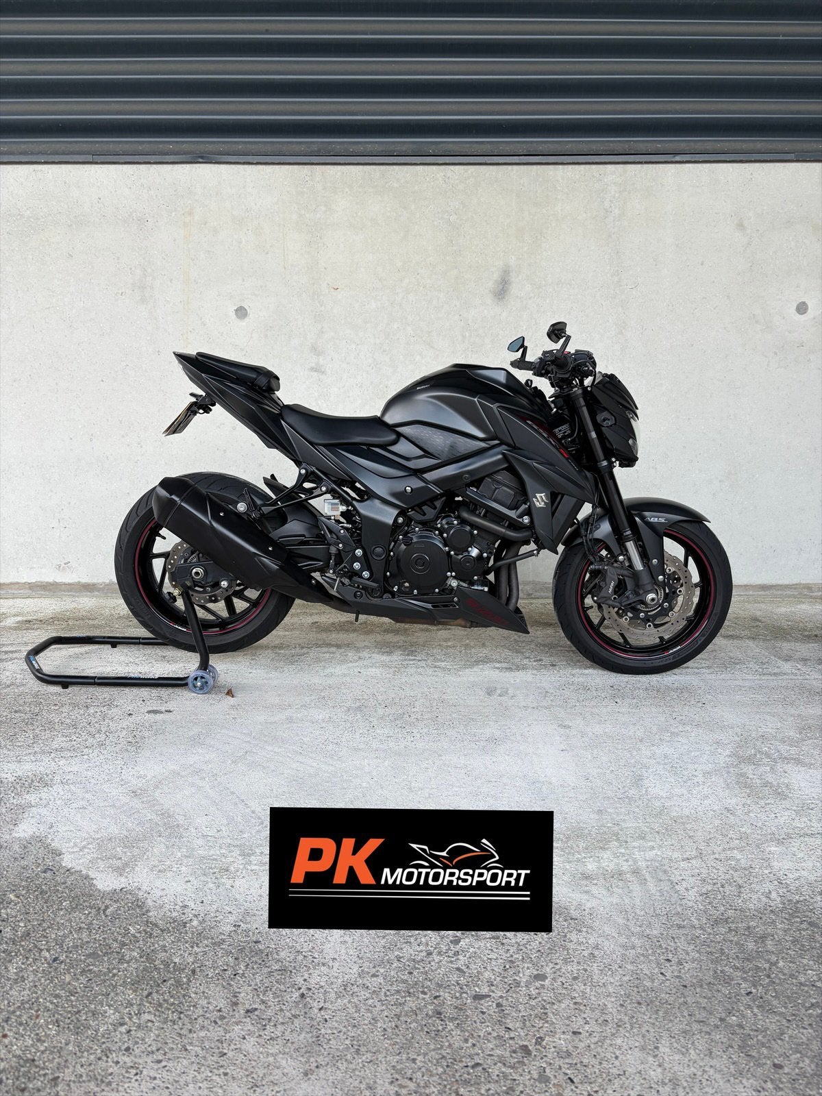 Suzuki GSXS 750 2017 origineel NL, SUZUKI, Occasion, 4 cilinders, Motorrijbewijs A