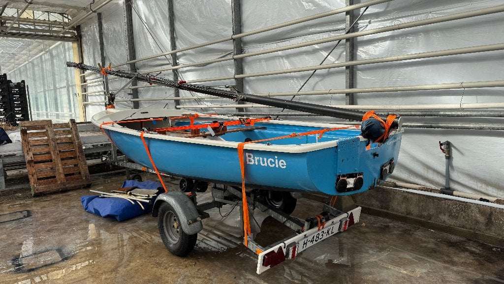 Stern Zeilboot Incl. Trailer & Toebehoren, Ophalen, Fok, Polyester, Zo goed als nieuw