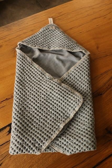 Koeka wikkeldoek met capuchon, Kinderen en Baby's, Ophalen of Verzenden, Zo goed als nieuw, Deken
