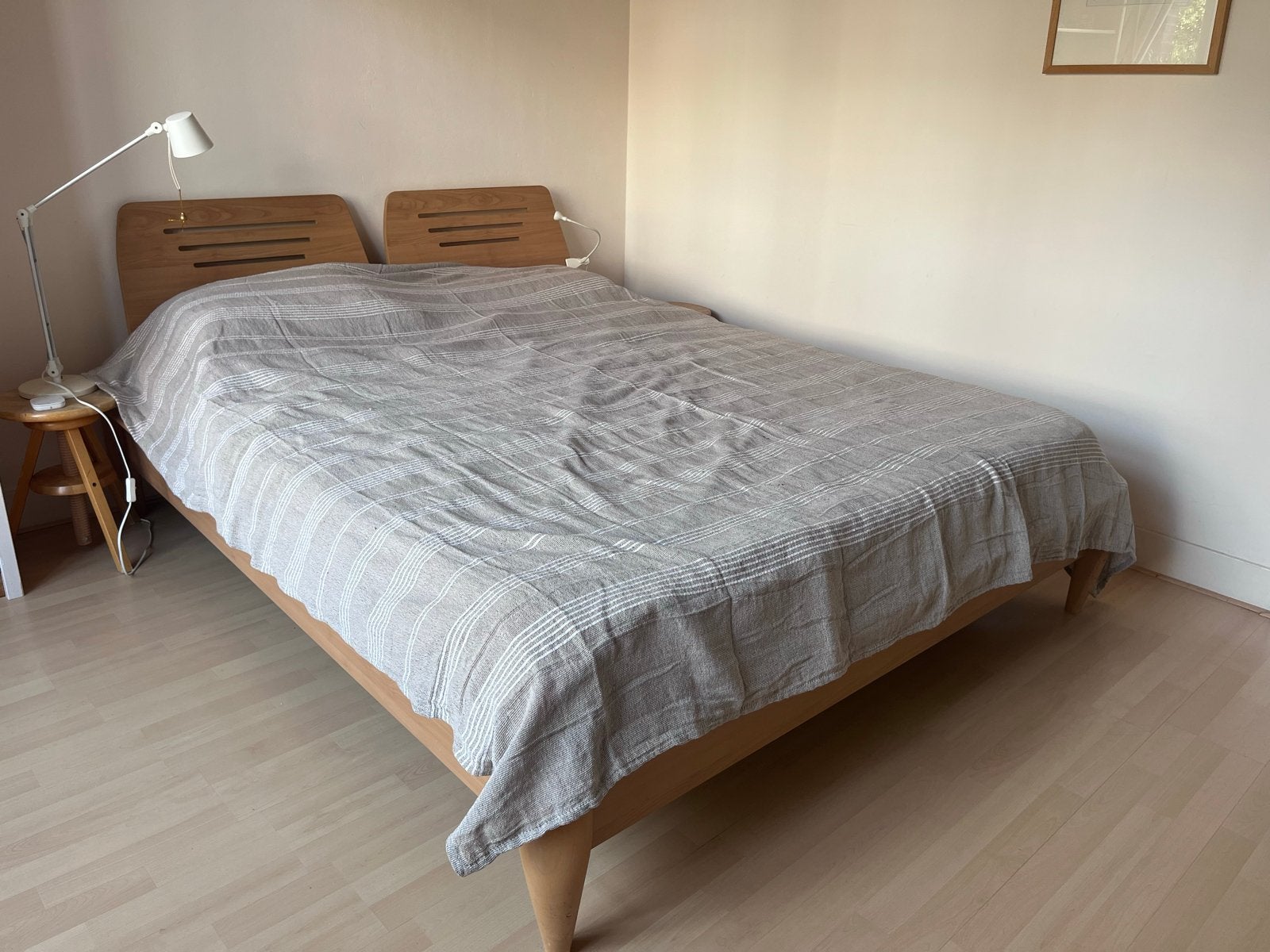 Tweepersoonsbed met lattenbodems en matras, Huis en Inrichting, Slaapkamer | Bedden, Ophalen, Gebruikt, Bruin, Tweepersoons
