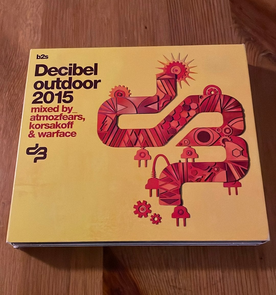 Decibel 2015, Ophalen of Verzenden, Zo goed als nieuw, Techno of Trance