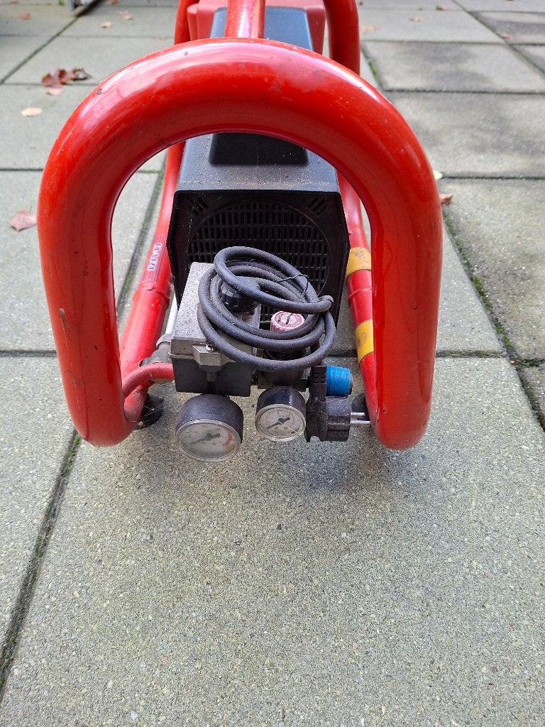 Compressor Dari, Ophalen, Gebruikt, 6 tot 10 bar, Minder dan 200 liter/min