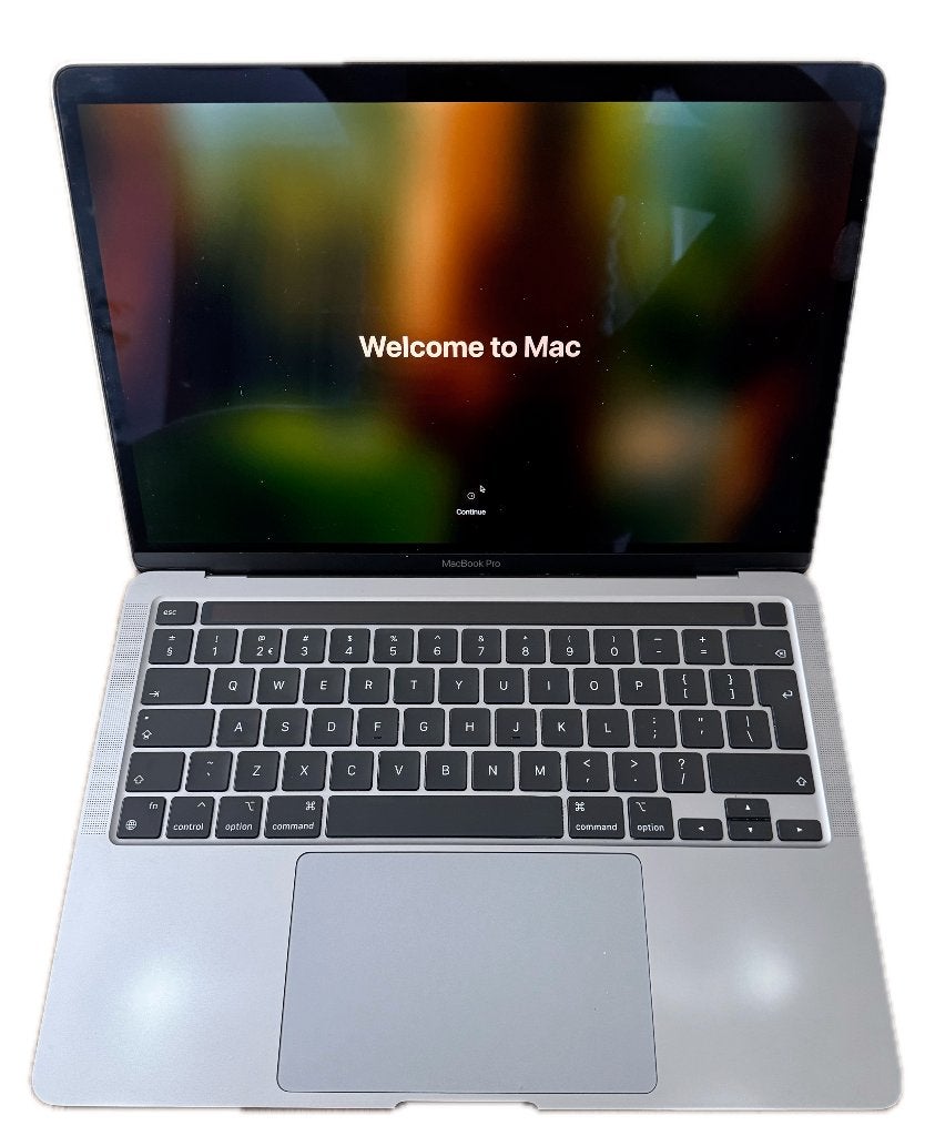 MacBook Pro 13” M1(2020)–16GB RAM/256GB SSD + Satechi hub, Gebruikt, 256 GB, Qwerty, 13 inch