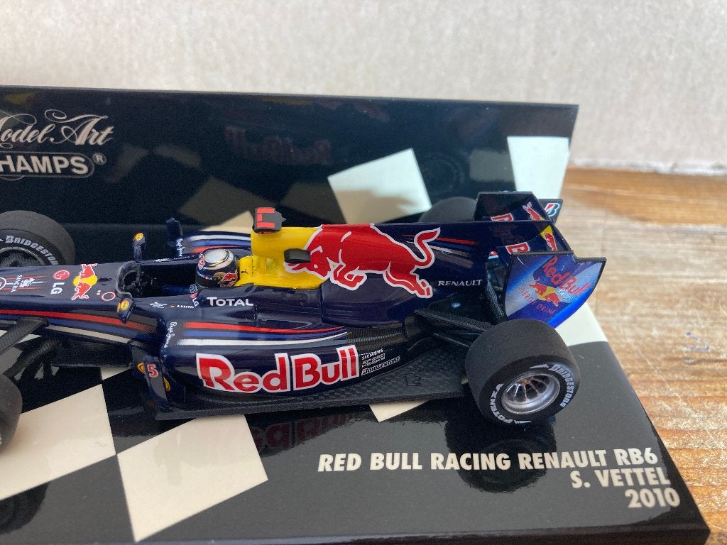 Sebastian Vettel 1:43 2010 Red Bull RB6 World Champion, Ophalen of Verzenden, Nieuw, Formule 1