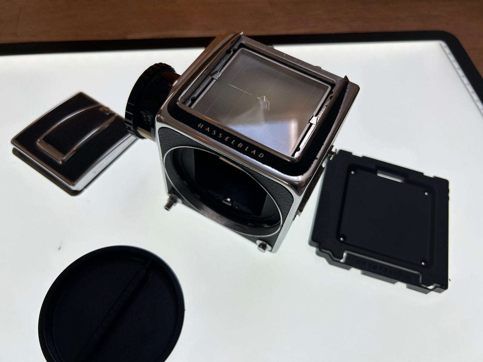 Hasselblad body CLE, Ophalen, Zo goed als nieuw, Spiegelreflex, Overige Merken