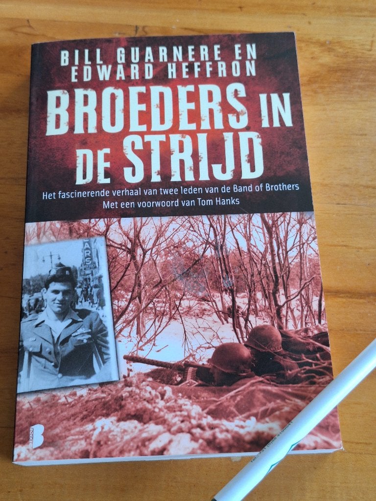 Broeders in de strijd Bill Guarnere 101st airborne, Ophalen of Verzenden, Tweede Wereldoorlog, Gelezen, Overige onderwerpen