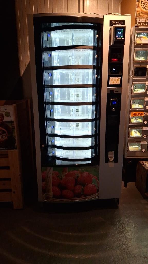 Gekoelde Necta Festival (boerderij) automaat mét garantie, Ophalen, Zo goed als nieuw