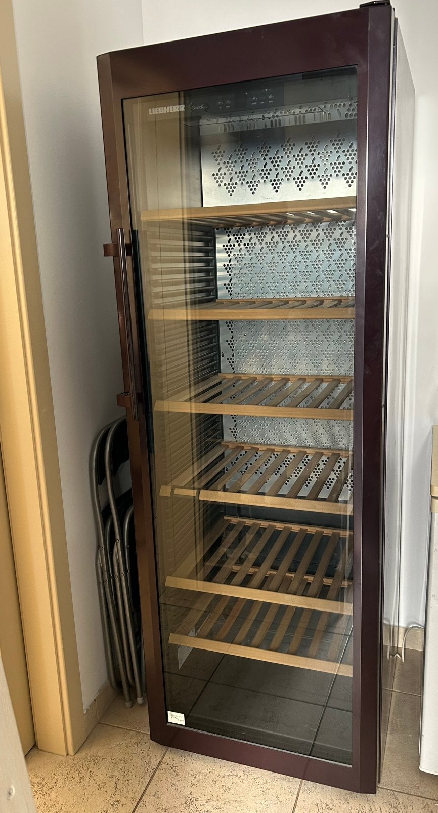 LIEBHERR Wijnklimaatkast, Witgoed en Apparatuur, Ophalen, Zonder vriesvak, 200 liter of meer, 160 cm of meer