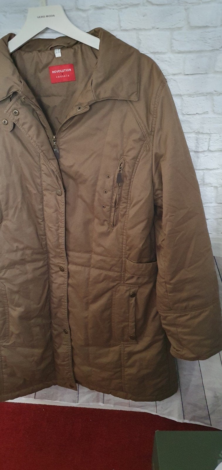 Nieuwe Revolution Casuals jas, maat 42/44 (L), Revolution Casuals, Bruin, Verzenden, Maat 42/44 (L)