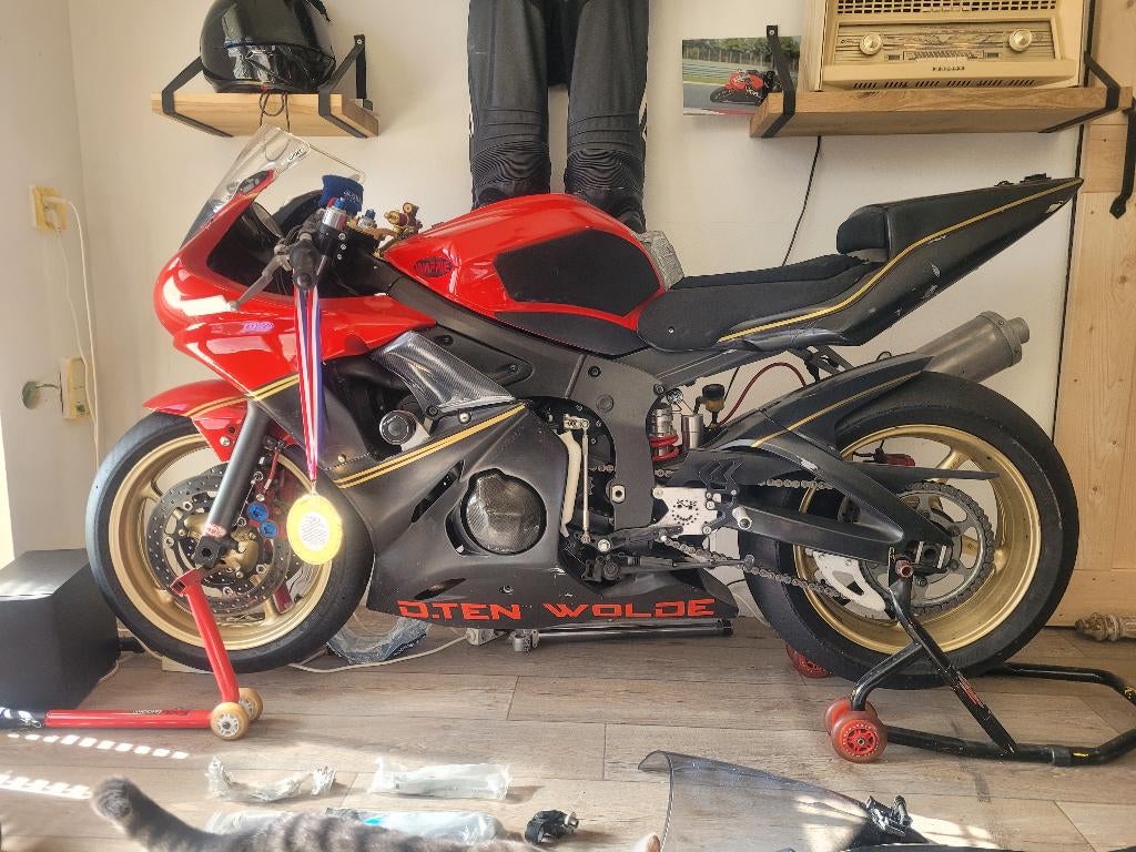Yamaha R6 2004 circuit motor, Motoren, Motoren | Yamaha, 4 cilinders, Super Sport, Particulier, 600 cc